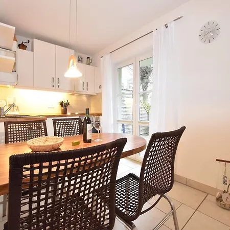 Moderne In Graal-mueritz, Strandnah, Cleaning Included Appartement Graal-Mueritz